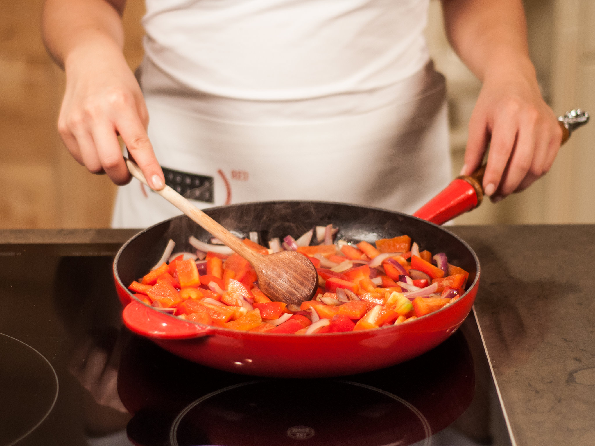 Asian-style red pepper salad
