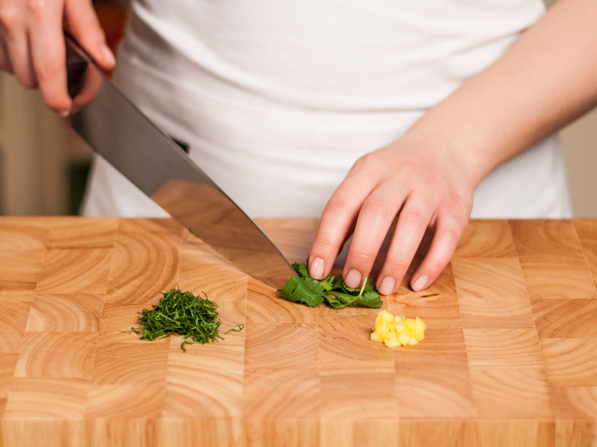 Marinated shrimp with mango salsa